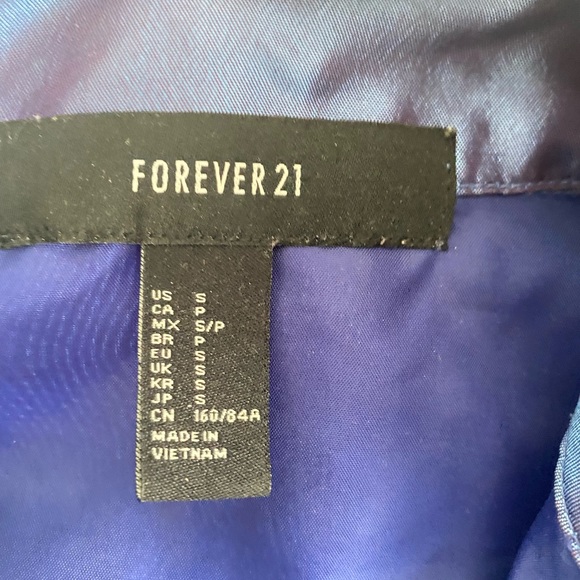 Iridescent windbreaker - Picture 2 of 3